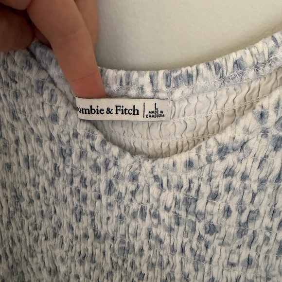 Abercrombie & Fitch Smocked Blue Floral Ditsy Midi Dress - Picture 3 of 7